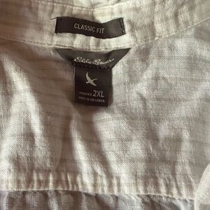 Eddie Bauer Classic Fit Women's Cream Linen Blouse